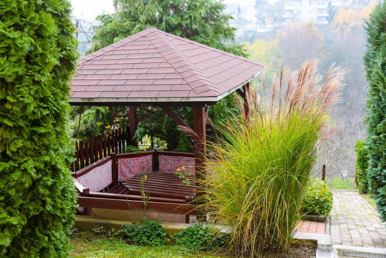 Dreamy Garden Zagreb Apartment Exterior foto